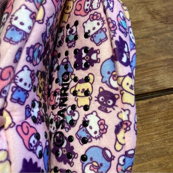 Hello Kitty and Friends Sanrio Fuzzy Babba Cozy’s Slipper Socks Pink Purple NWT - Picture 6 of 6